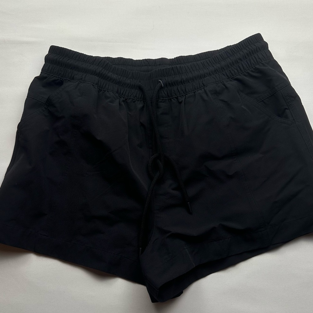 NWT Calia Black Athletic swim Shorts. Size M